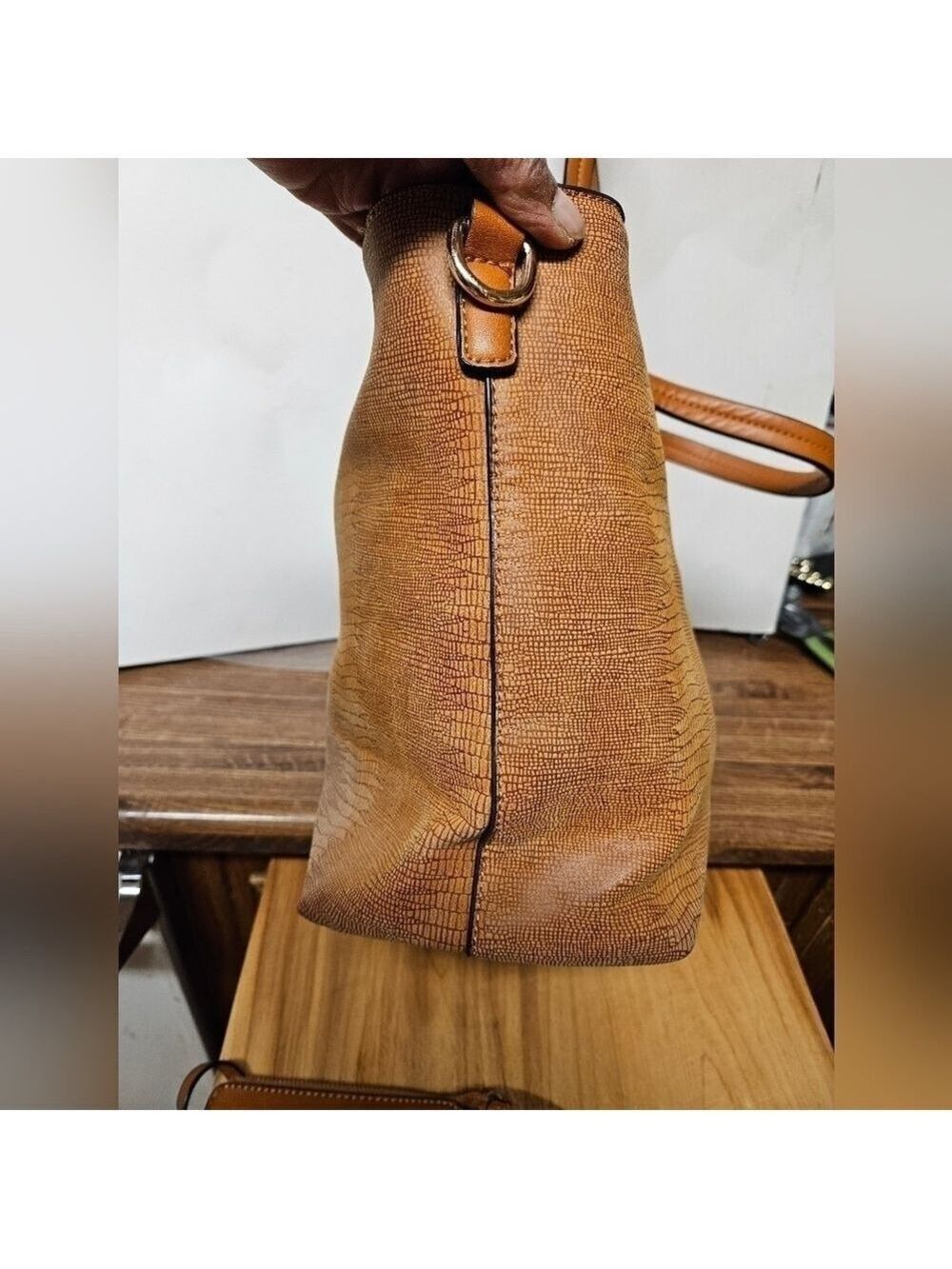 Michaela Caramel Shoulder Tote Bag - Picture 4 of 16
